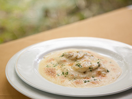 舌平目の洋酒蒸し　グラタン